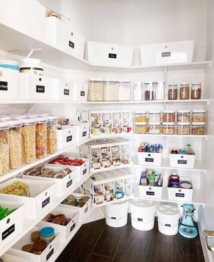 Pantryroom1